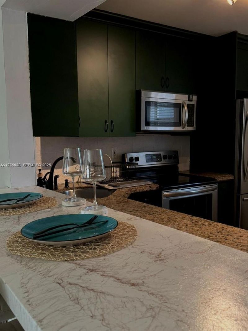 1530 NE 191st St , Unit 241, Miami, FL 33179 Photo