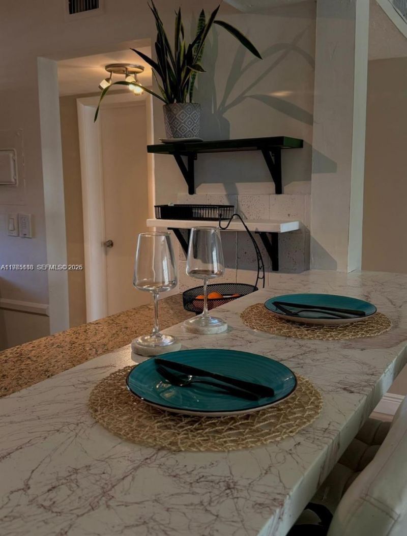 1530 NE 191st St , Unit 241, Miami, FL 33179 Photo