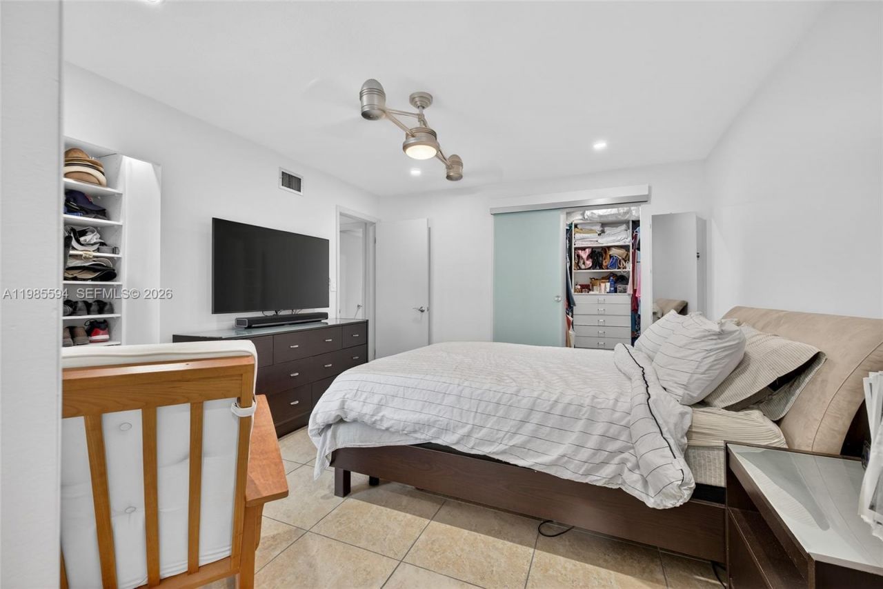 3777 NW 78th Ave , Unit 8F, Davie, FL 33024 Photo