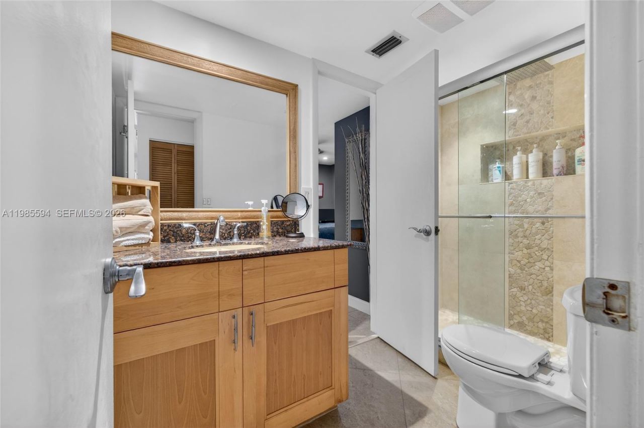 3777 NW 78th Ave , Unit 8F, Davie, FL 33024 Photo