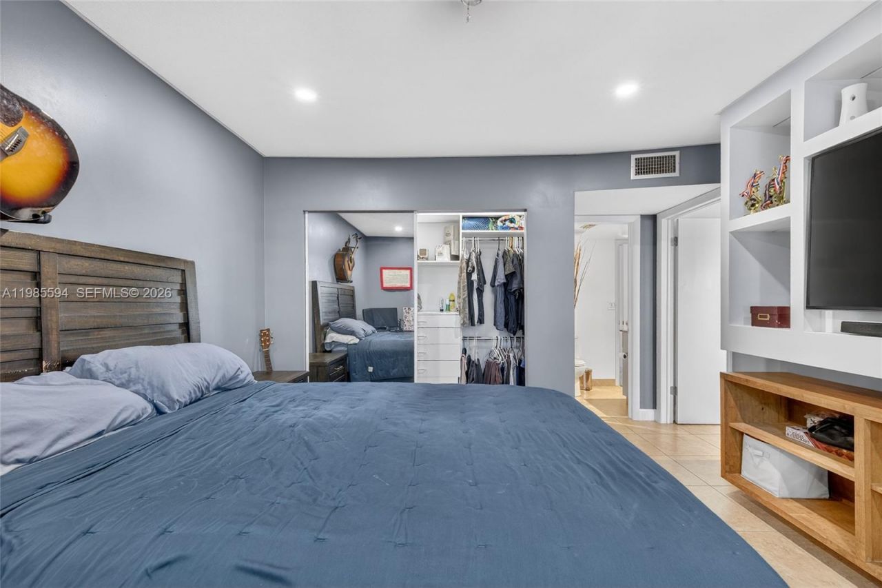 3777 NW 78th Ave , Unit 8F, Davie, FL 33024 Photo