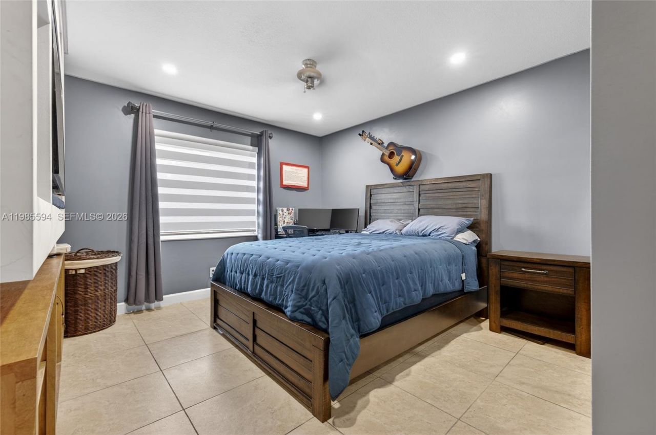 3777 NW 78th Ave , Unit 8F, Davie, FL 33024 Photo