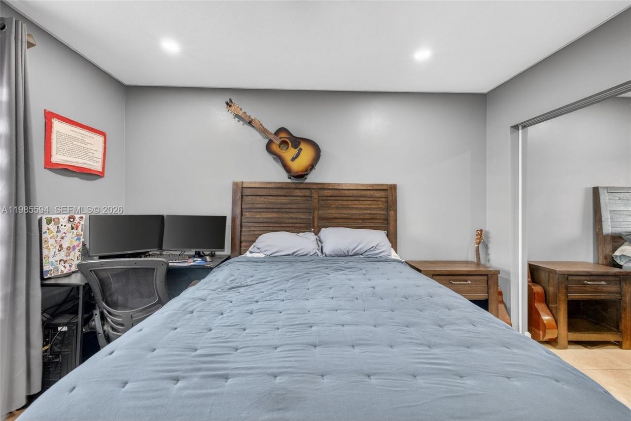 3777 NW 78th Ave , Unit 8F, Davie, FL 33024 Photo