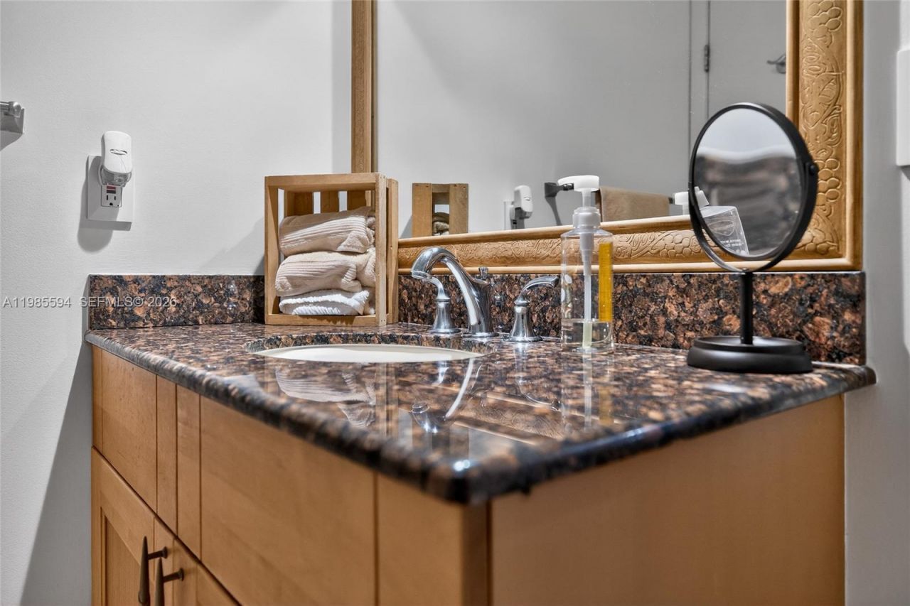 3777 NW 78th Ave , Unit 8F, Davie, FL 33024 Photo