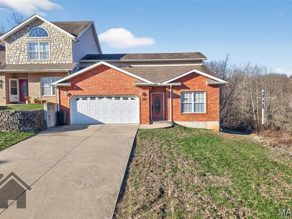 362 Carmel Valley Way, St Robert, MO 65584