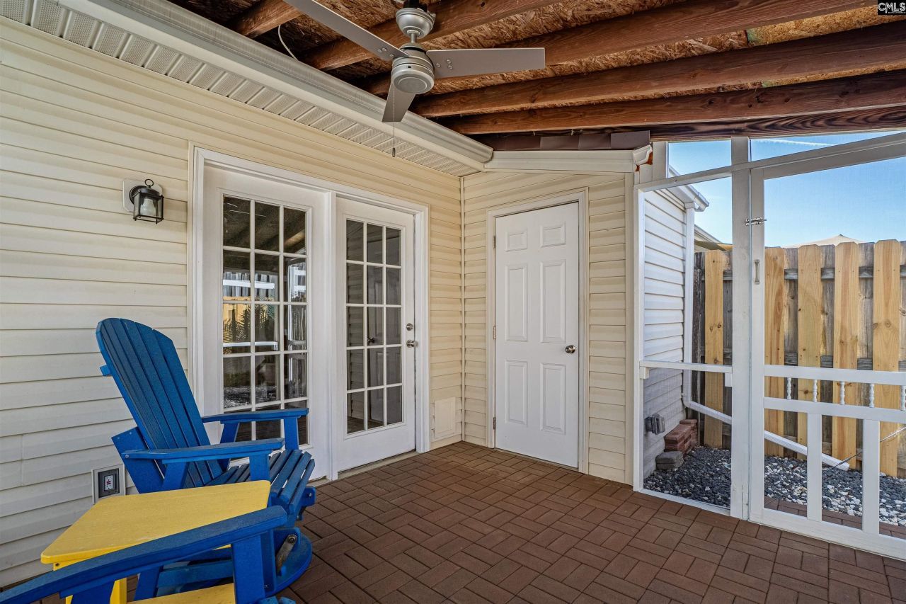 119 Barrington Drive Photo 18