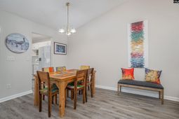 119 Barrington Drive photo 4