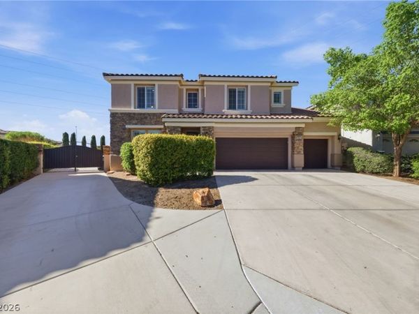 10029 Central Valley Avenue, Las Vegas, NV 89149