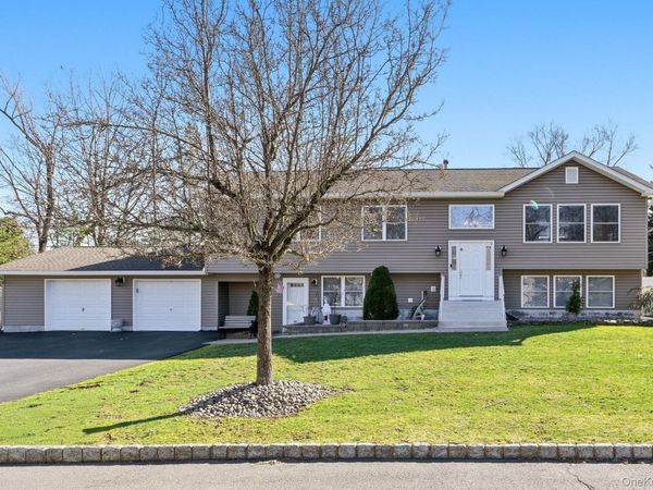 1 Penny Lane , West Nyack, NY 10994