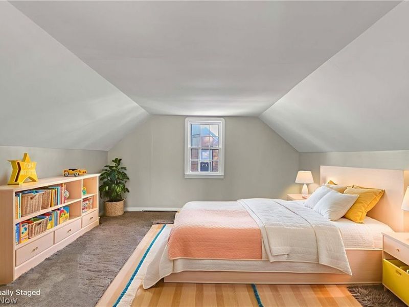 1031 Pennfield Road , Cleveland Heights, OH 44121 Photo 4