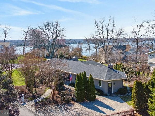 10 CARVEL ROAD, ANNAPOLIS, MD 21409