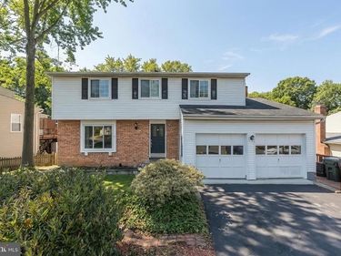 8192 OAKGLEN ROAD, MANASSAS, VA 20110