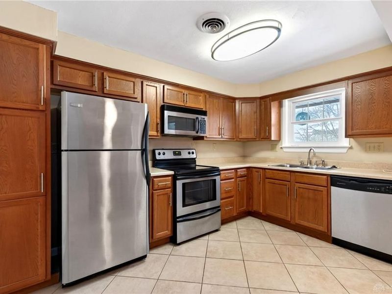 4359 Sunnydale Place, Kettering, OH 45429 Photo 11