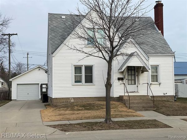 51 Runnels Street, Port Huron, MI 48060