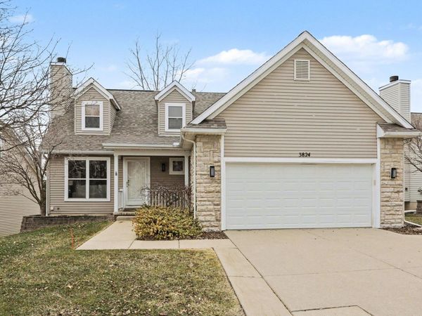 3824 Santa Fe Trail, Ann Arbor, MI 48108