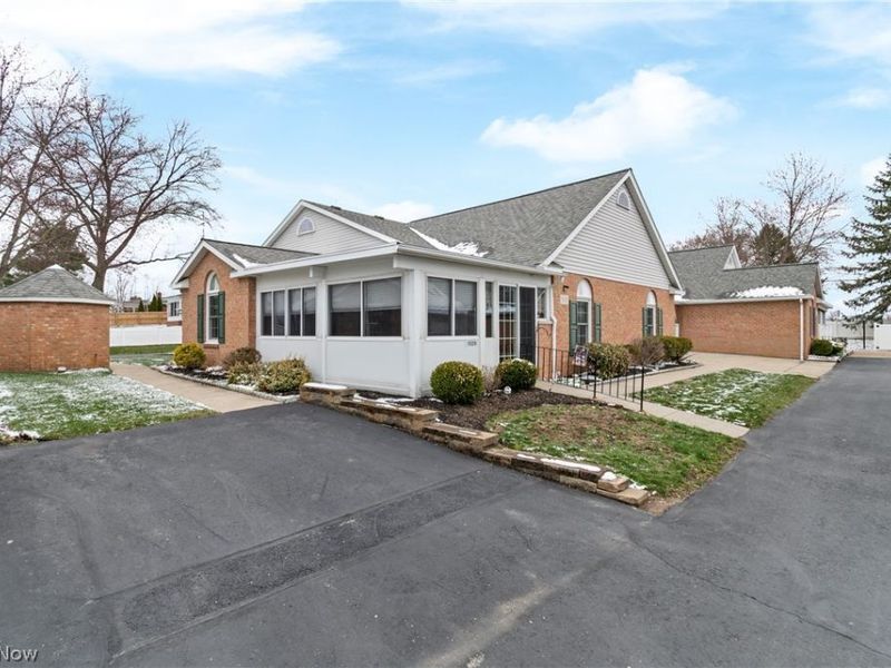 1529 Rhine River Road NW, Uniontown, OH 44685 Photo 2