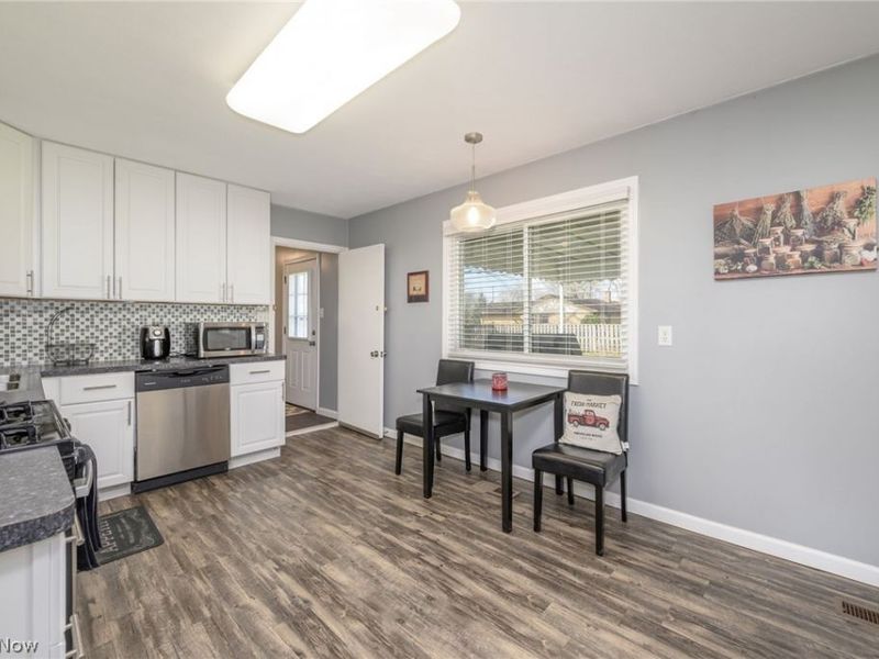 9102 Tanglewood Road, Macedonia, OH 44056 Photo 9