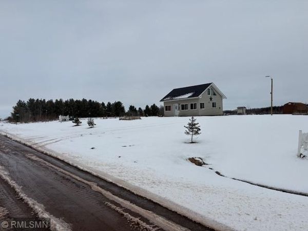 27048 Hawthorn Road N, Hinckley, MN 55037