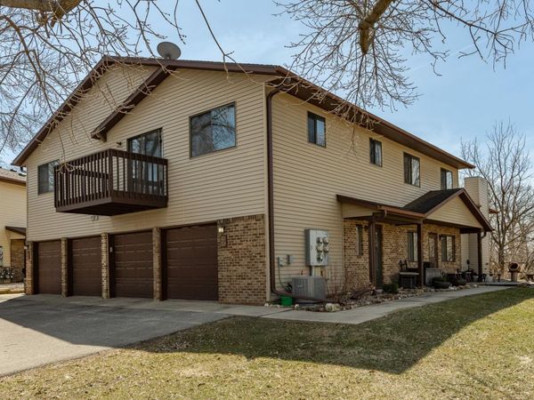 101 Conner Circle SW, Rochester, MN 55902