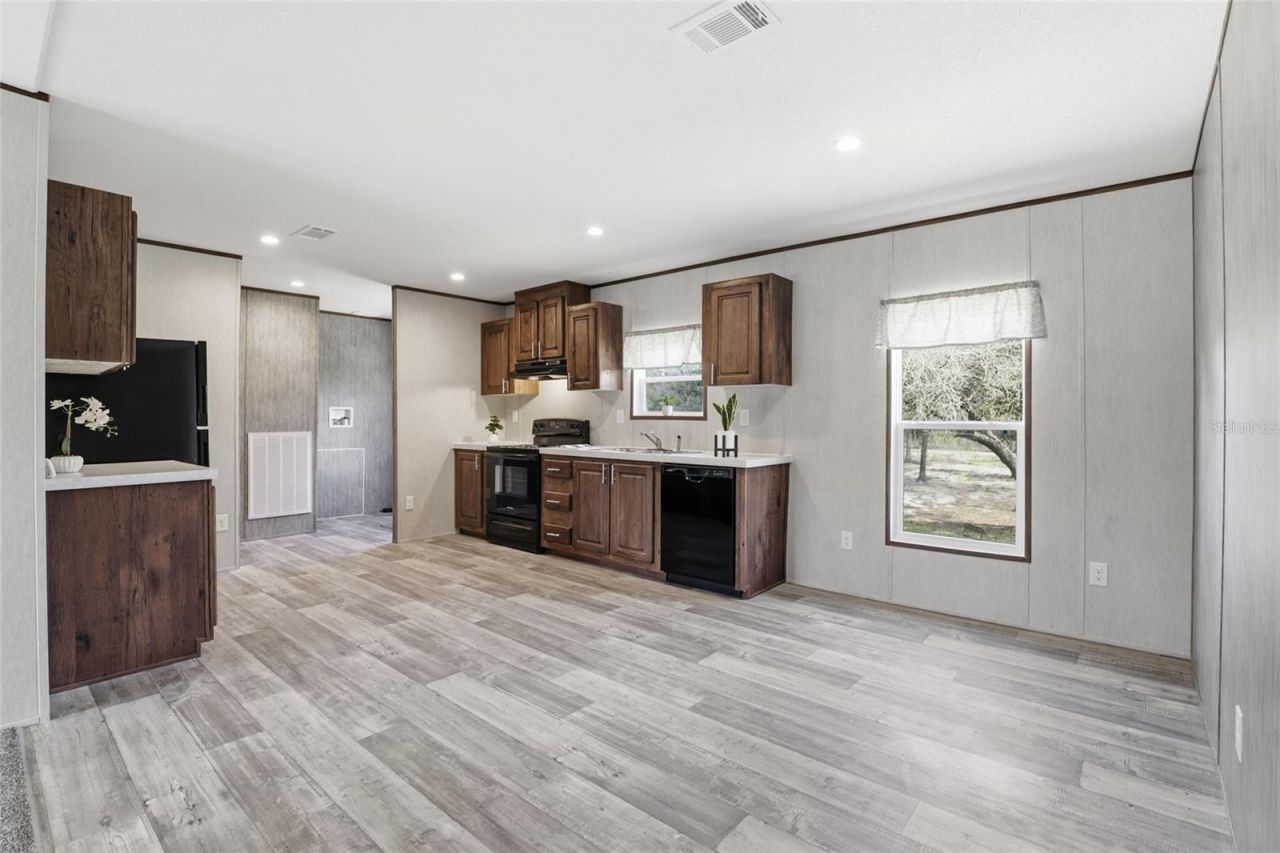 2231 SE 132nd Court , Morriston, FL 32668 Photo