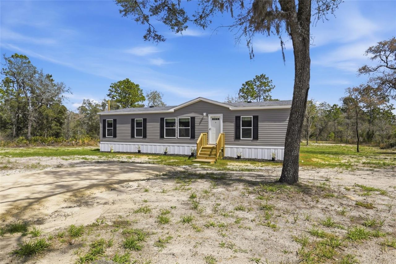 2231 SE 132nd Court , Morriston, FL 32668 Photo