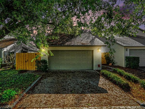 13803 LAZY OAK DRIVE , TAMPA, FL 33613