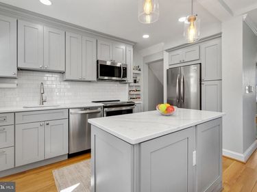 4318 35TH STREET S , ARLINGTON, VA 22206