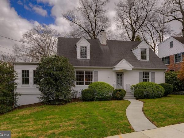 2625 S HAYES STREET, ARLINGTON, VA 22202