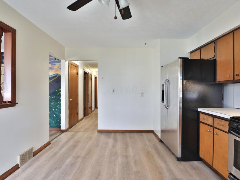 867 Overbrook Service Drive , Columbus, OH 43224 Photo 13