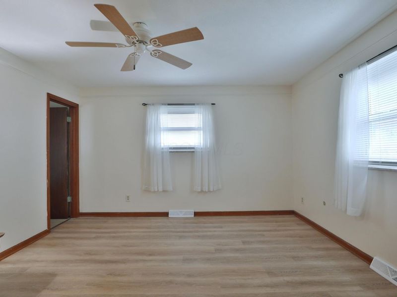 867 Overbrook Service Drive , Columbus, OH 43224 Photo 23