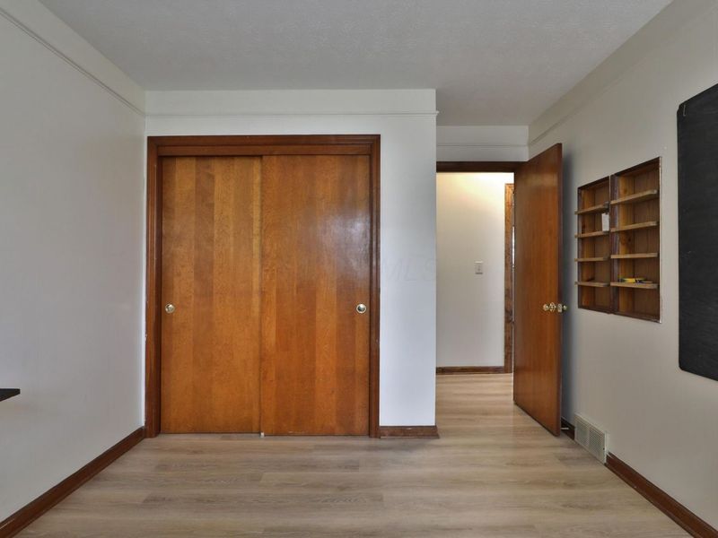 867 Overbrook Service Drive , Columbus, OH 43224 Photo 29