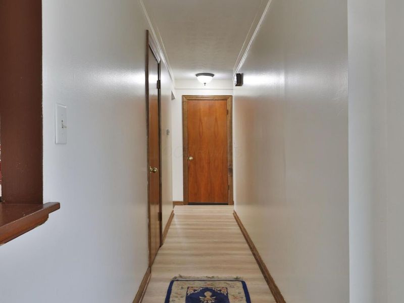 867 Overbrook Service Drive , Columbus, OH 43224 Photo 6