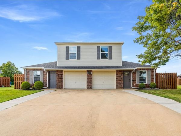3504 SW Landau Court , Bentonville, AR 72712