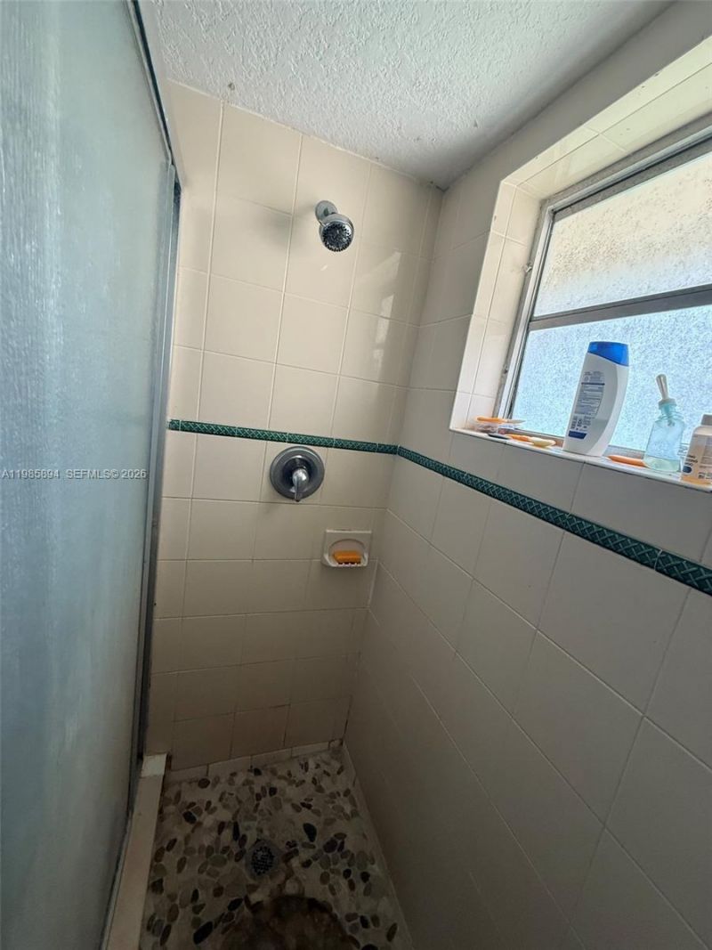 4136 Inverrary Dr, Unit 15C, Lauderhill, FL 33319 Photo