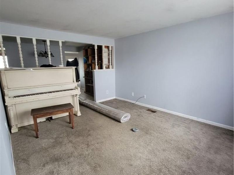 7431 Troy Manor Road, Huber Heights, OH 45424 Photo 2