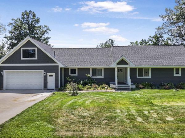 113 Bright Angel Drive, Prudenville, MI 48651