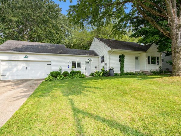 513 Gregory Place, Jackson, MI 49202