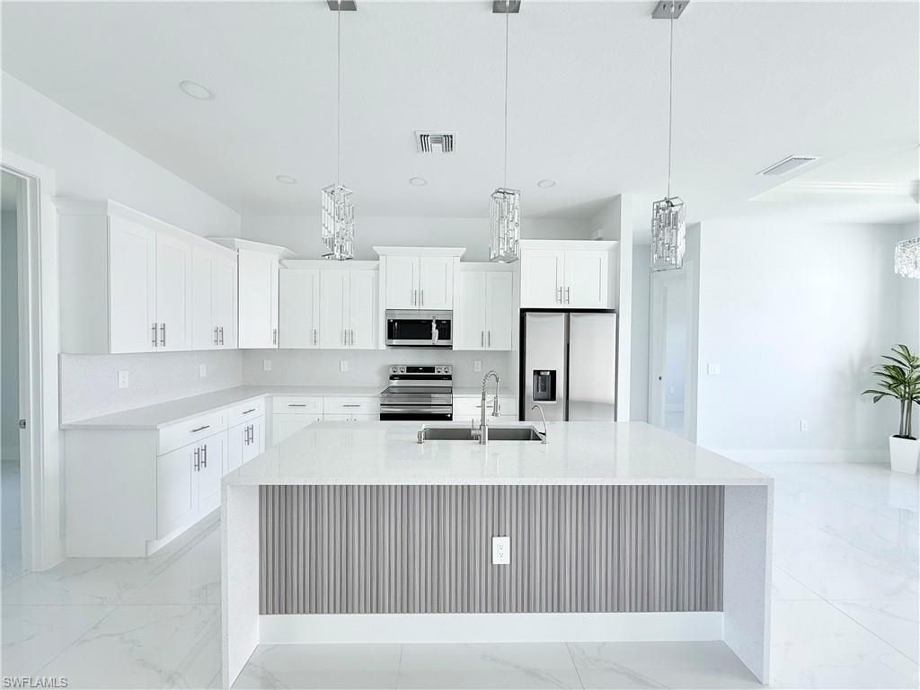 2910 19th St Sw, Lehigh Acres, FL 33976 Photo