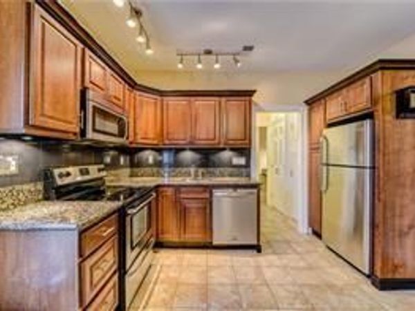 2210 Pearl ST , Unit 206, Austin, TX 78705