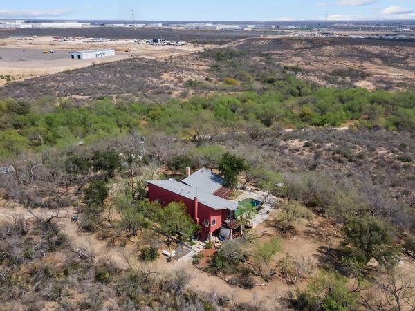 961 Pico, Laredo, TX 78045