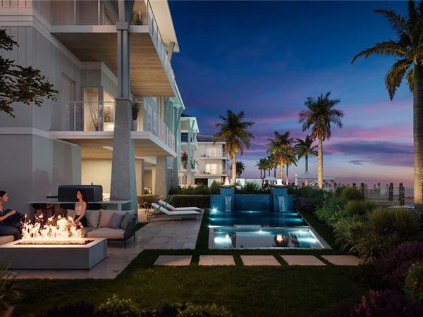 1614 Gulf Shore BLVD N, Unit 205, NAPLES, FL 34102