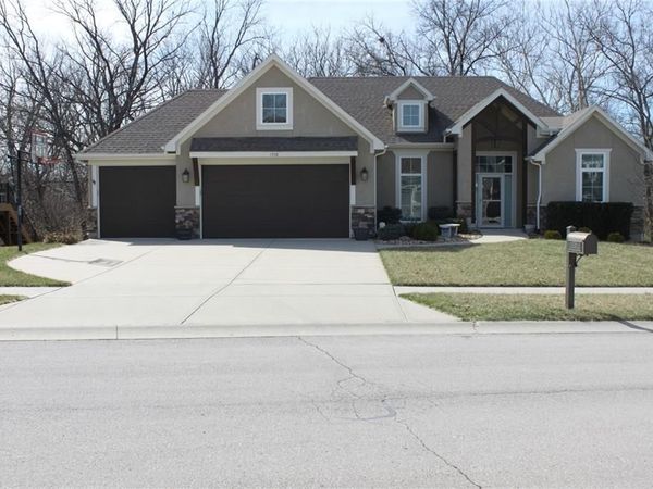 1768 Homestead Drive, Liberty, MO 64068