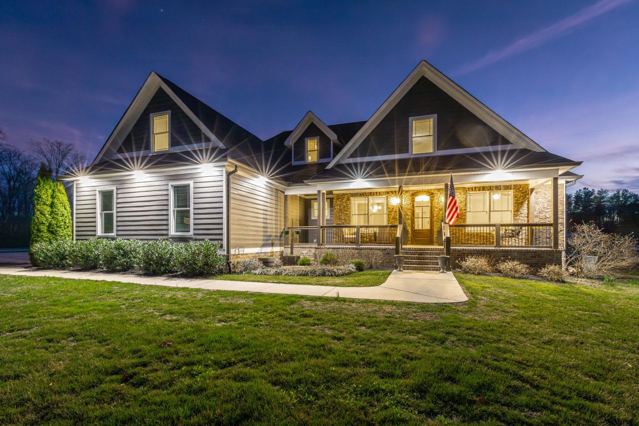 2418 Mowbray Pike, Soddy Daisy, TN 37379 Main Photo