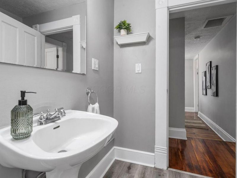 783 Kerr Street, Columbus, OH 43215 Photo 42