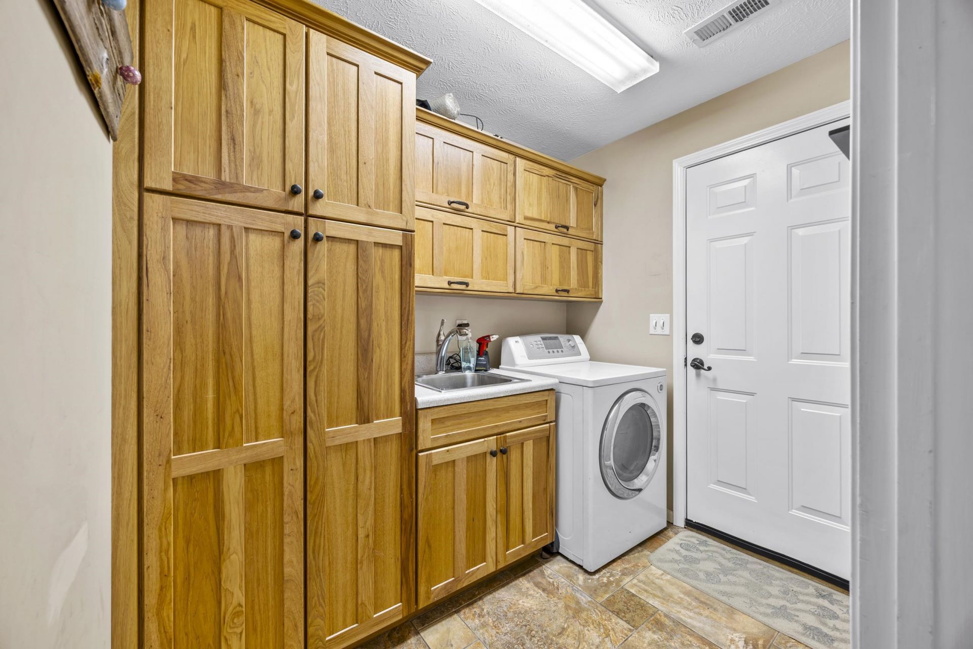 1419 Lighthouse Dr. Photo 14