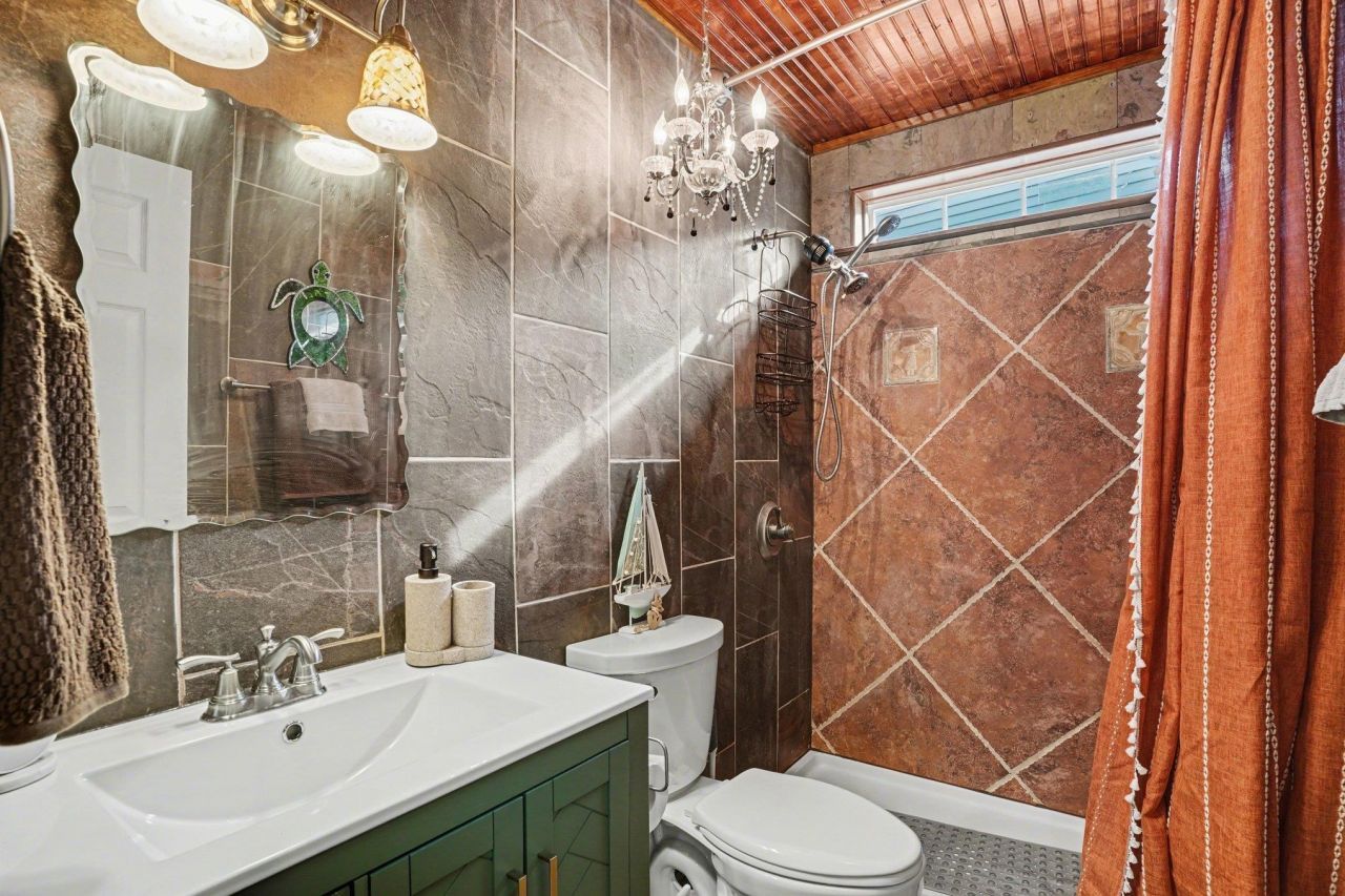 1419 Lighthouse Dr. Photo 17