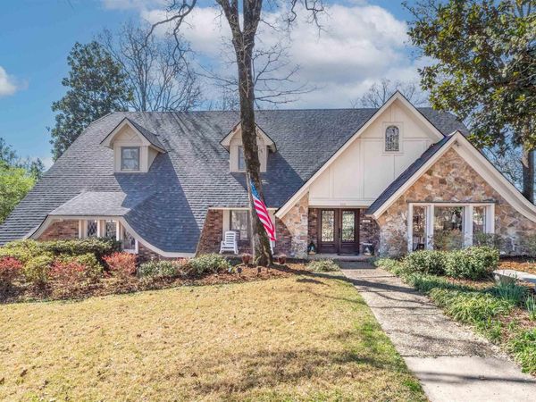 800 Silverwood Trail, North Little Rock, AR 72116