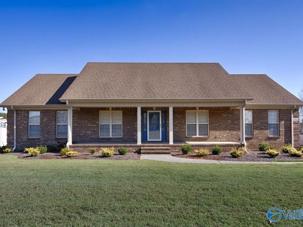 1803 Nella Drive, Athens, AL 35611