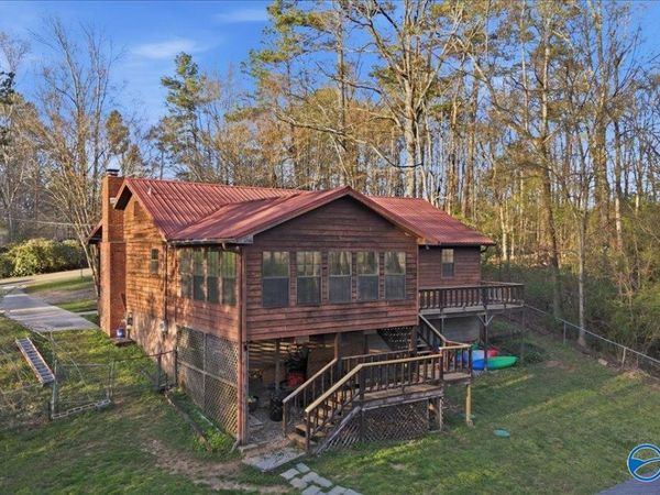 1450 Marks Drive NW, Hartselle, AL 35640