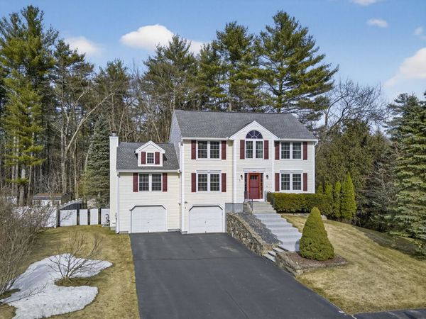 1 Cambridge Drive, Merrimack, NH 03054